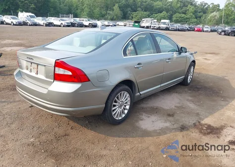 2008 Volvo S80 3.2 z USA, uszkodzony, nr VIN YV1AS982981068208
